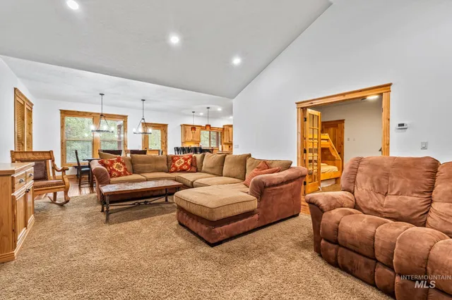 $1,135,000 | 29 Pointe At Goldfork Court, Donnelly, ID 83615