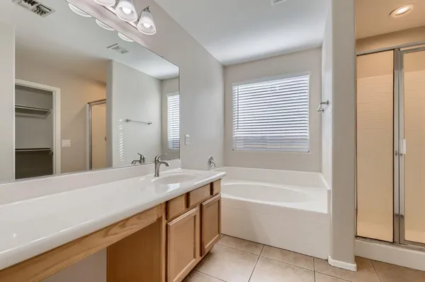 $2,005 | 6524 West Hilton Avenue, Phoenix, AZ 85043