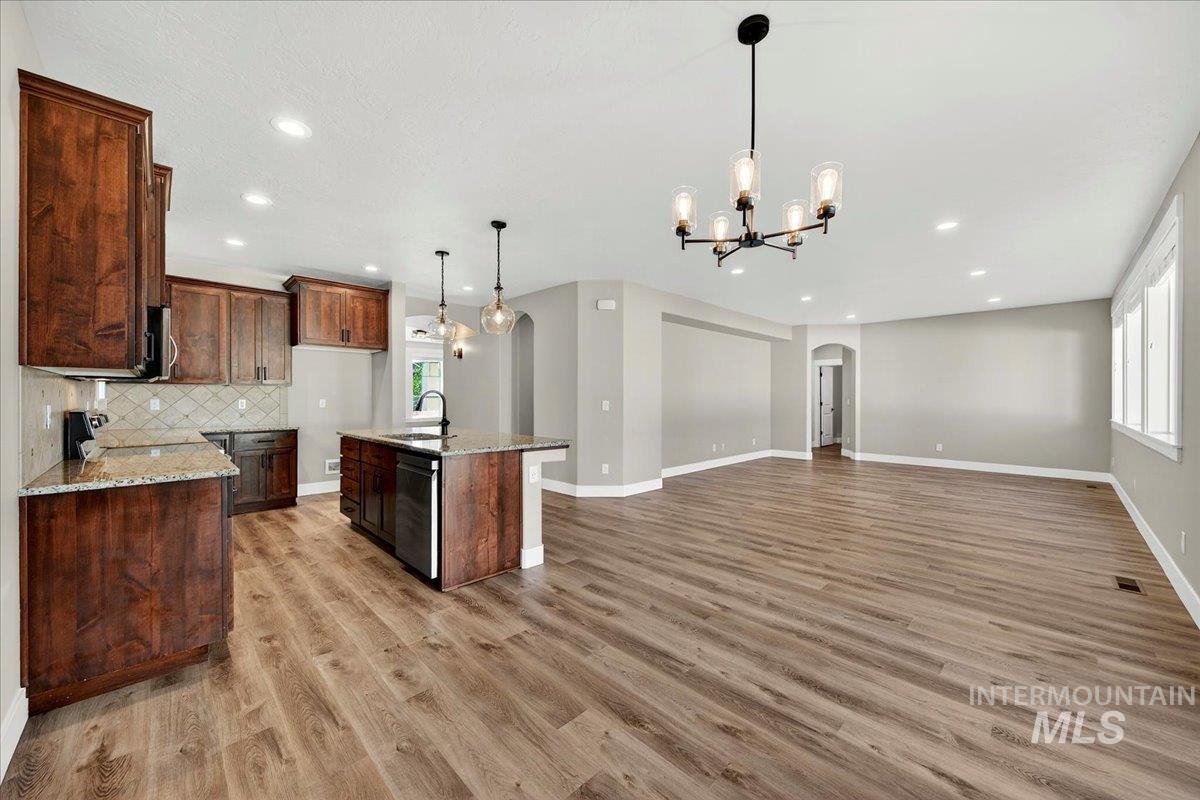 1289 West Christopher Drive Meridian, ID 83642 - Photo 14 of 50