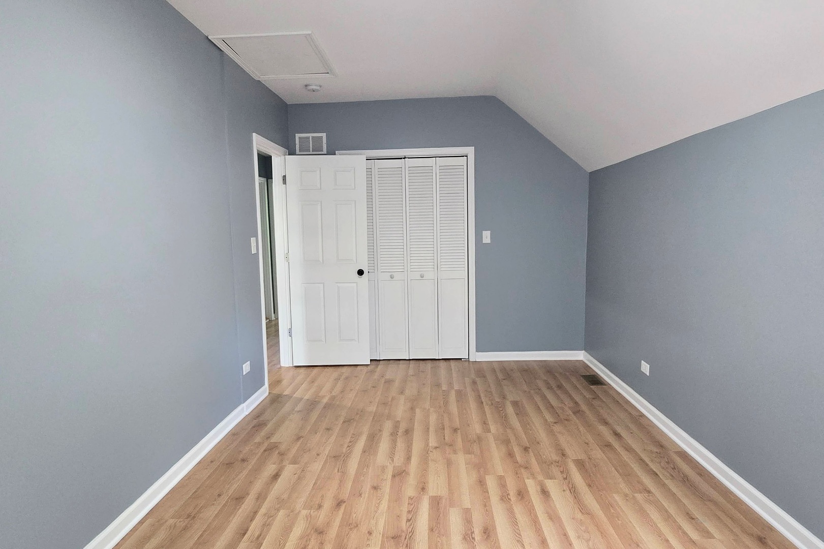 15018 West Russell Road Zion, IL 60099 - Photo 21 of 30