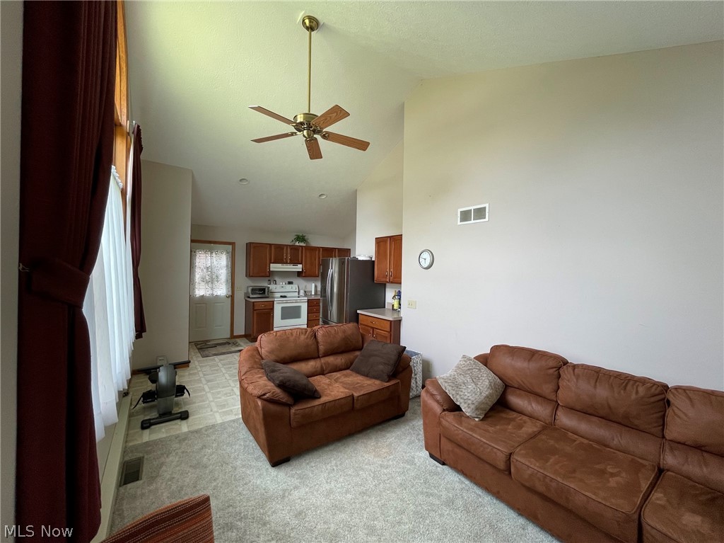 13765 Fisher Road Burton, OH 44021 - Photo 16 of 33