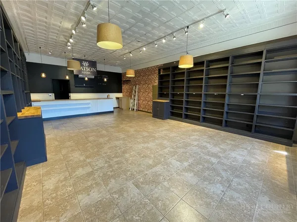 $1,600 | 11 East 2nd Street, West Jefferson, NC 28694