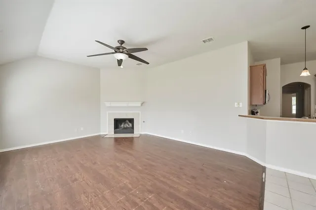 $2,500 | 4 Blue Meadow Court, Mansfield, TX 76063