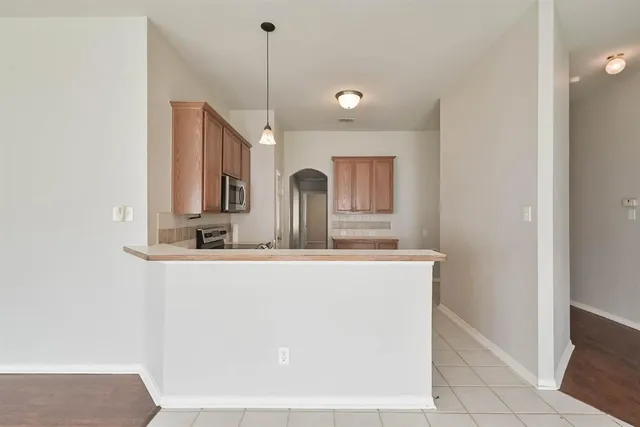 $2,500 | 4 Blue Meadow Court, Mansfield, TX 76063