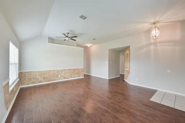 $2,500 | 4 Blue Meadow Court, Mansfield, TX 76063