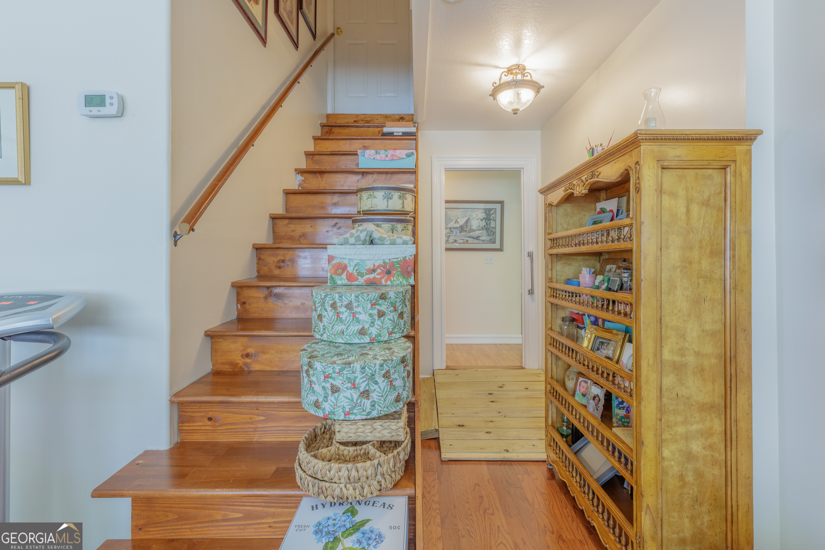 765 Greenbush Road LaFayette, GA 30728 - Photo 26 of 68 a view of an entryway with wooden floor