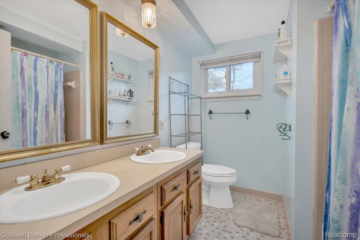 611 Timberline Drive Rochester, MI 48309 - Photo 21 of 43 Gallery Image 21