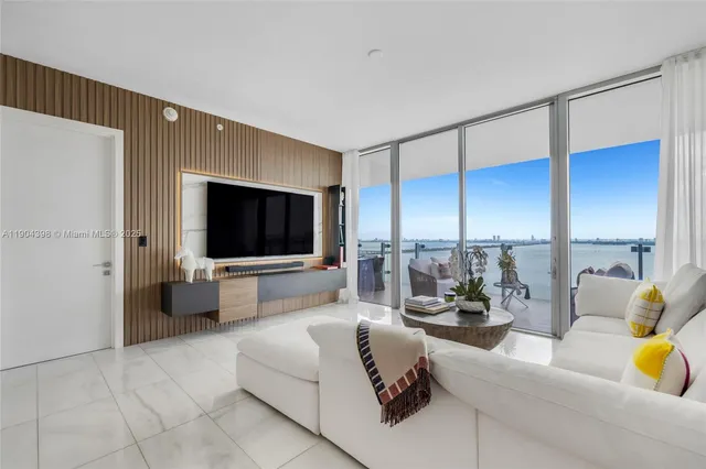 $20,000 | 700 Northeast 26th Terrace, Unit 2202, Miami, FL 33137