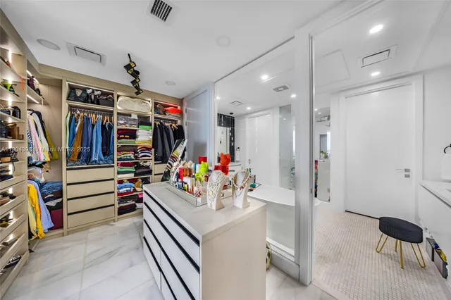 $20,000 | 700 Northeast 26th Terrace, Unit 2202, Miami, FL 33137