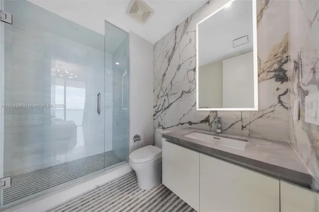 $20,000 | 700 Northeast 26th Terrace, Unit 2202, Miami, FL 33137