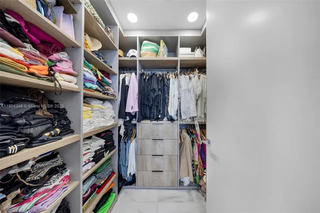 $20,000 | 700 Northeast 26th Terrace, Unit 2202, Miami, FL 33137