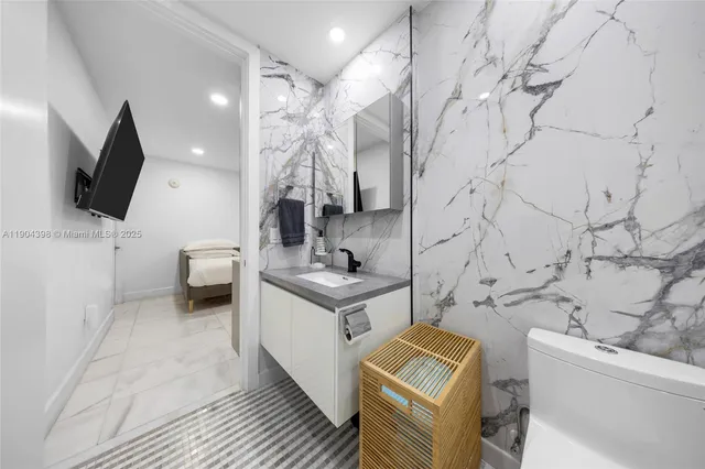 $20,000 | 700 Northeast 26th Terrace, Unit 2202, Miami, FL 33137