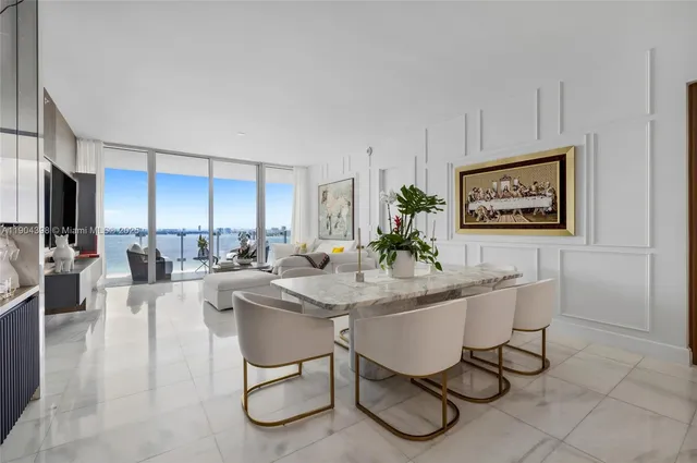 $20,000 | 700 Northeast 26th Terrace, Unit 2202, Miami, FL 33137