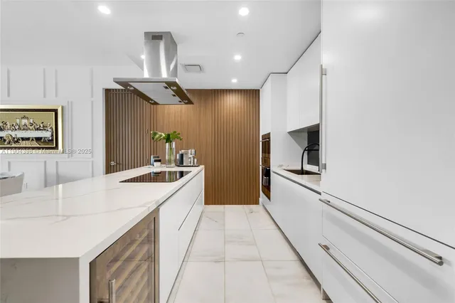 $20,000 | 700 Northeast 26th Terrace, Unit 2202, Miami, FL 33137