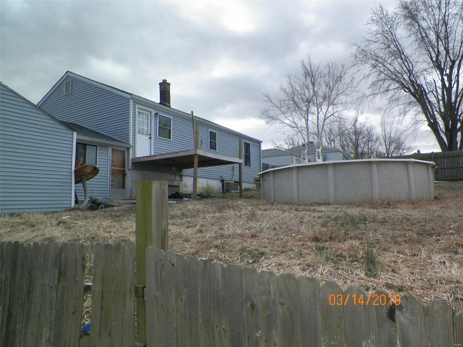 549 St Clair Road Fairview Heights, IL 62208 - Photo 3 of 12 Gallery Image 3