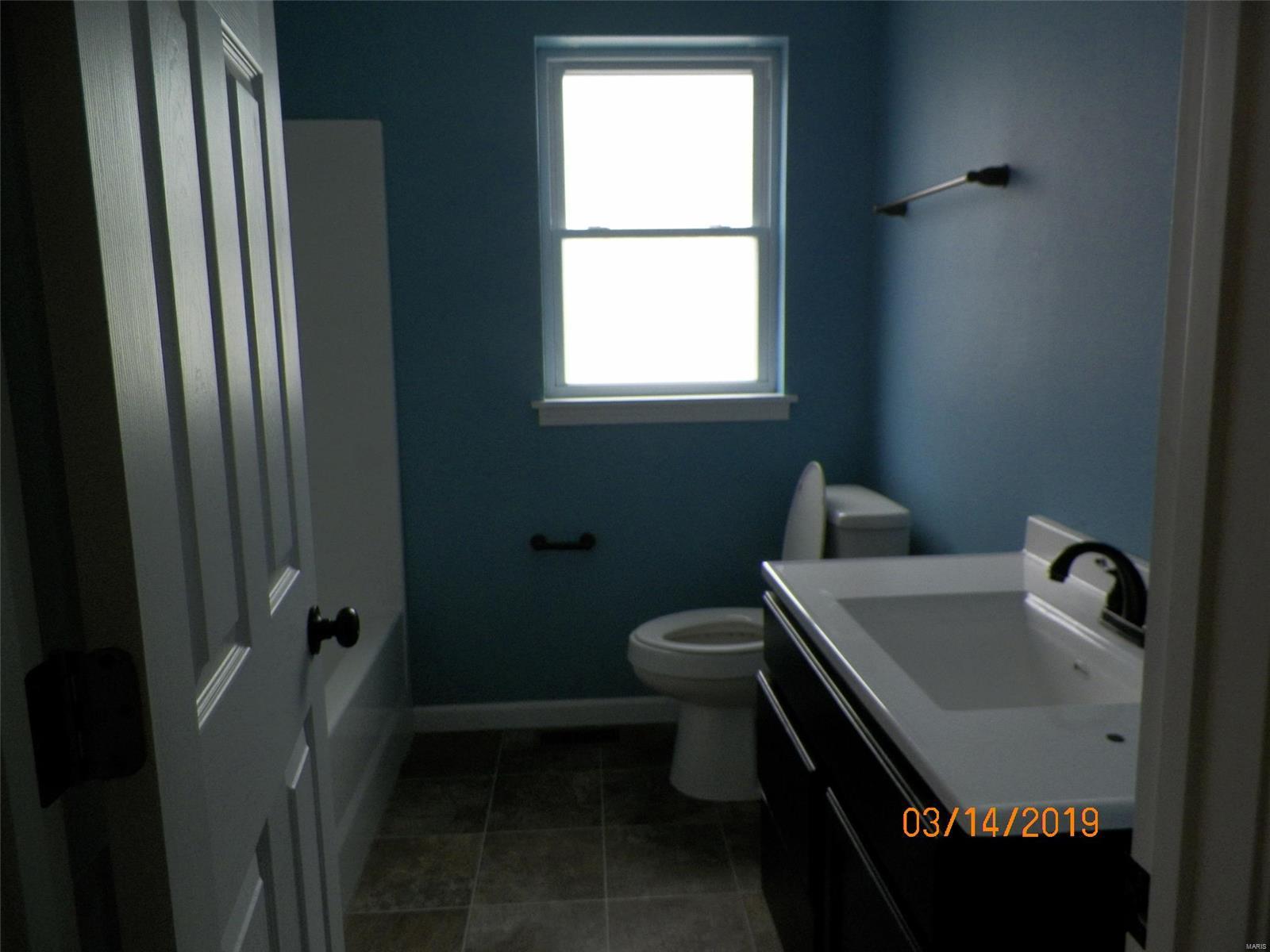 549 St Clair Road Fairview Heights, IL 62208 - Photo 6 of 12 Gallery Image 6