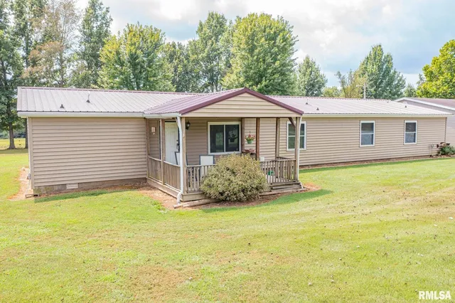 $324,000 | 16807 East Kendall Road, Mount Vernon, IL 62864