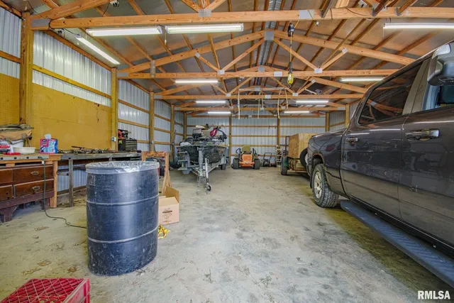 $324,000 | 16807 East Kendall Road, Mount Vernon, IL 62864