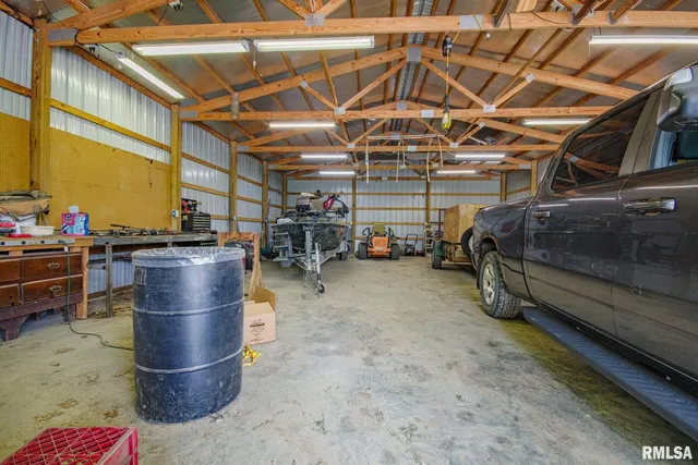 $324,000 | 16807 East Kendall Road, Mount Vernon, IL 62864