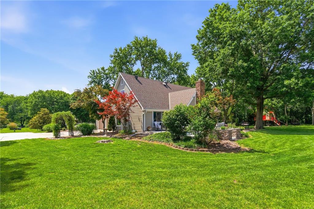 12905 Quail Ridge Road Lee's Summit, MO 64082 - Photo 7 of 47