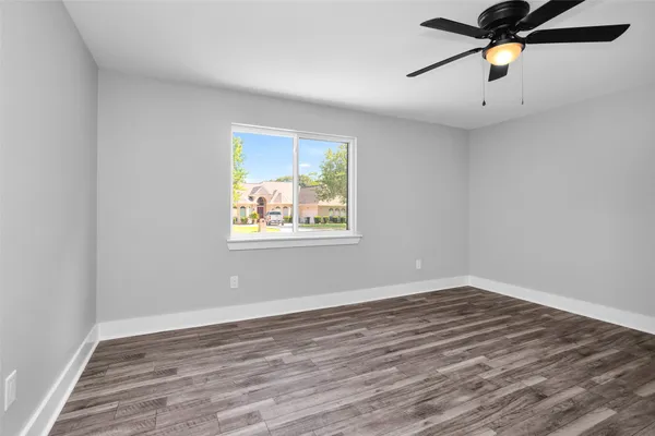 $2,600 | 101 April Point Place, Conroe, TX 77356