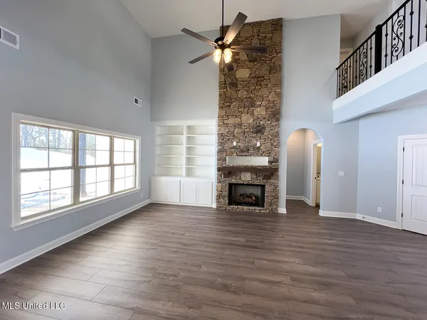 $551,000 | 206 Poplar Lane, Holly Springs, MS 38635