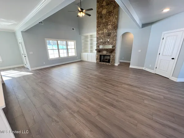 $551,000 | 206 Poplar Lane, Holly Springs, MS 38635