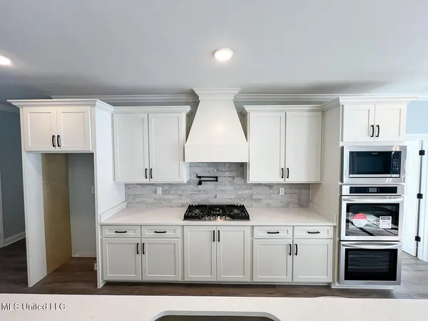 $551,000 | 206 Poplar Lane, Holly Springs, MS 38635