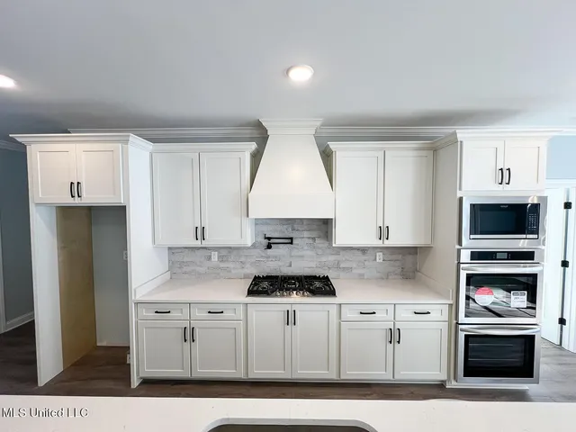 $551,000 | 206 Poplar Lane, Holly Springs, MS 38635