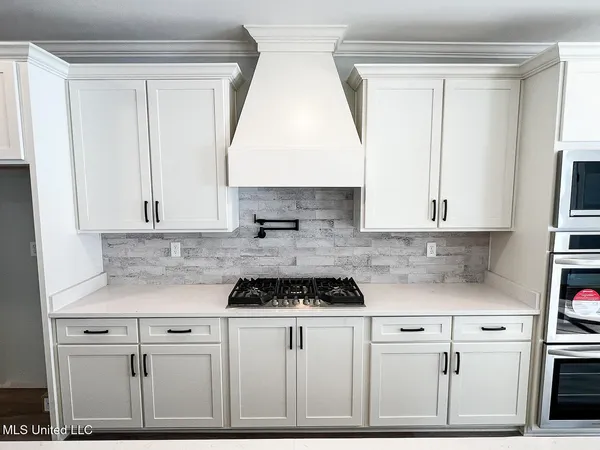 $551,000 | 206 Poplar Lane, Holly Springs, MS 38635