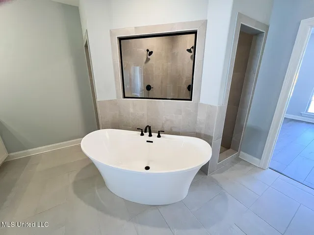 $551,000 | 206 Poplar Lane, Holly Springs, MS 38635