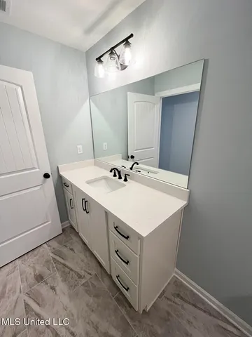 $551,000 | 206 Poplar Lane, Holly Springs, MS 38635