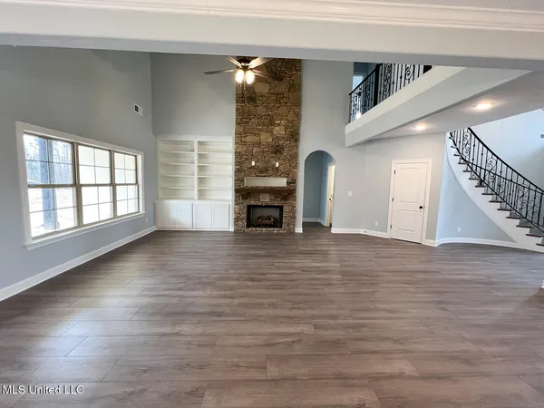$551,000 | 206 Poplar Lane, Holly Springs, MS 38635