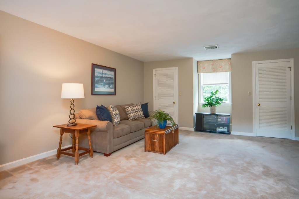 13 Delaware Road Medfield, MA 02052 - Photo 25 of 30 Gallery Image 25