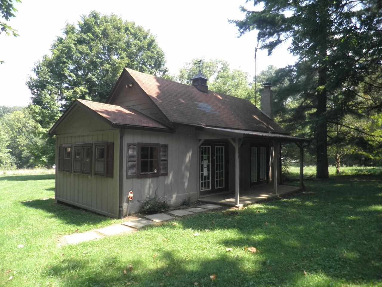 559 Clark Road Spencer, IN 47460 - Photo 1 of 11 Gallery Image 1
