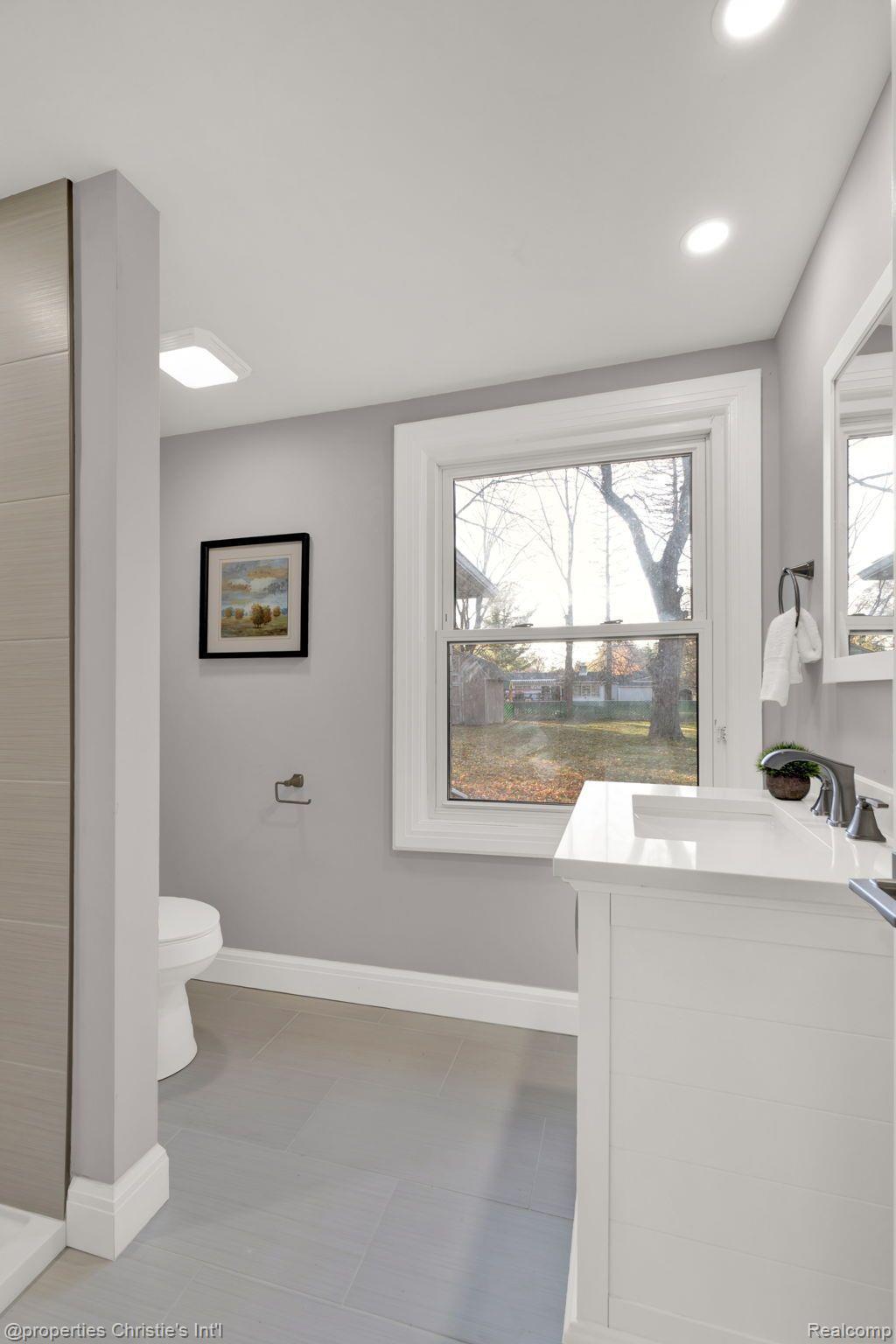 23251 Beech Road Southfield, MI 48033 - Photo 12 of 42 Gallery Image 12
