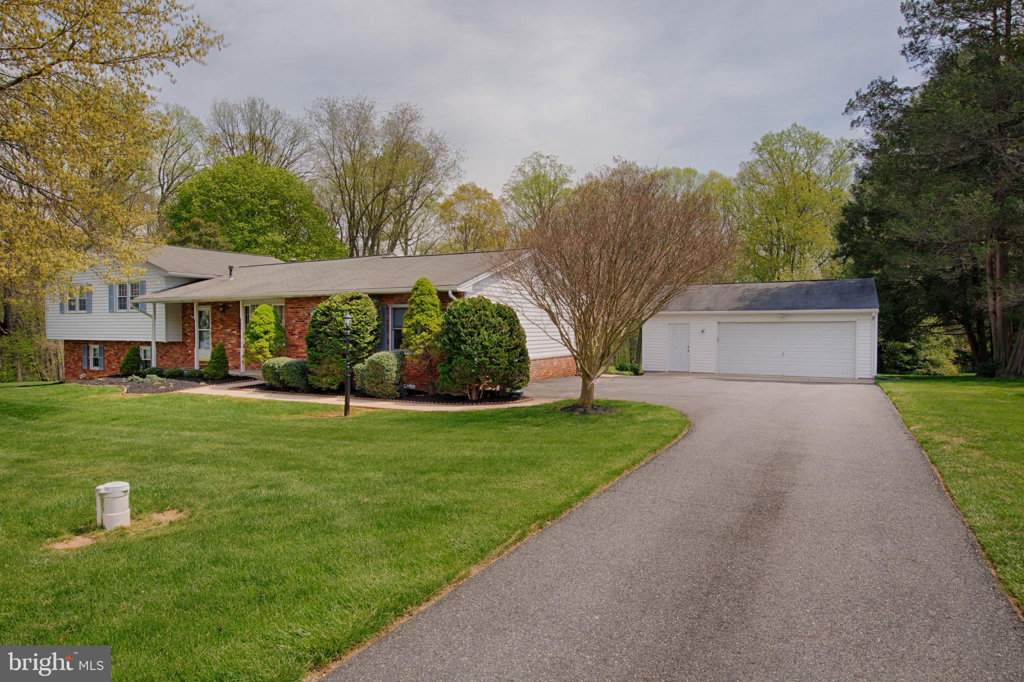 1710 Parkvue Road Fallston, MD 21047 - Photo 4 of 40 Oversized 2 Car Garage