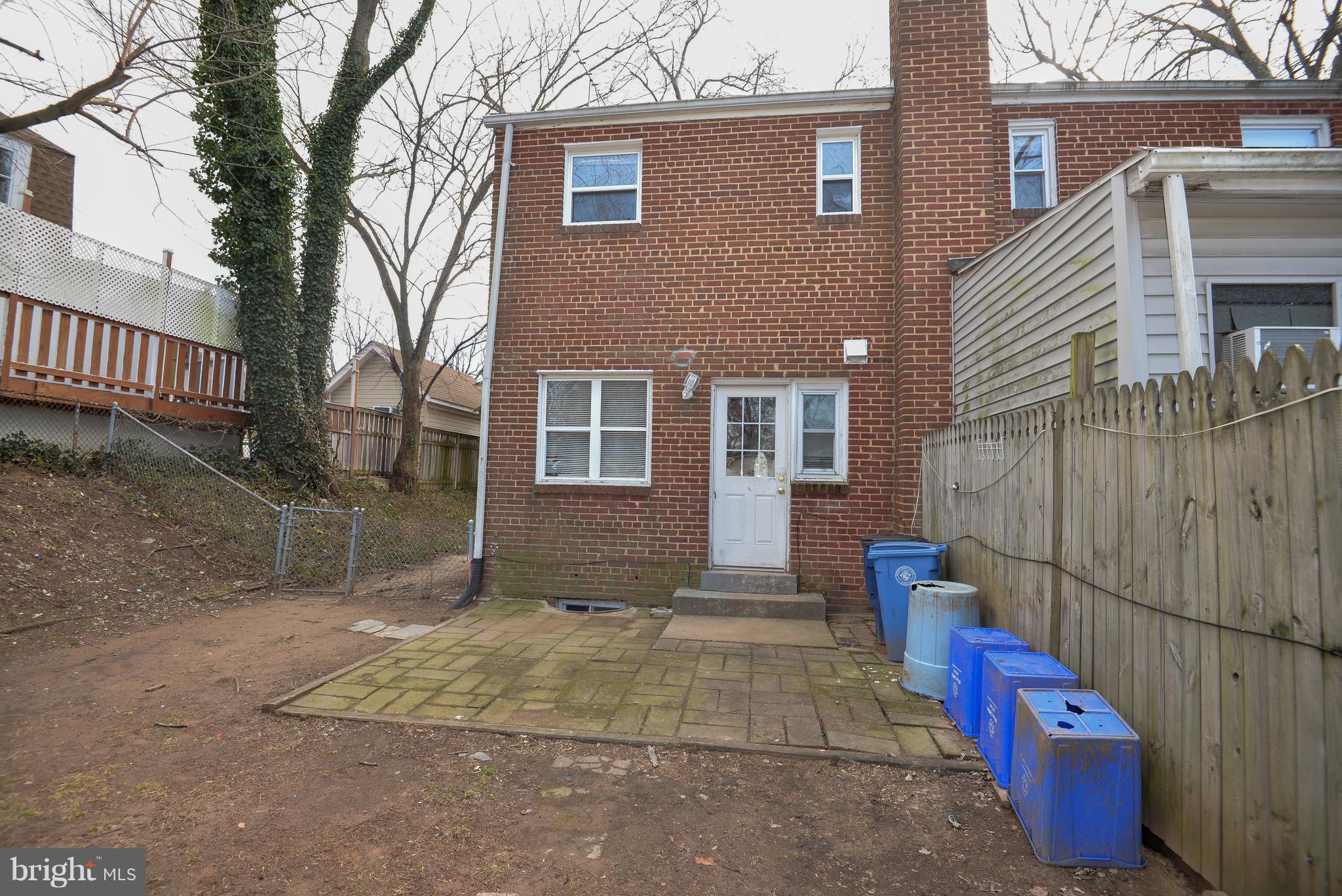 11910 Bluhill Road Silver Spring, MD 20902 - Photo 40 of 44 Backyard