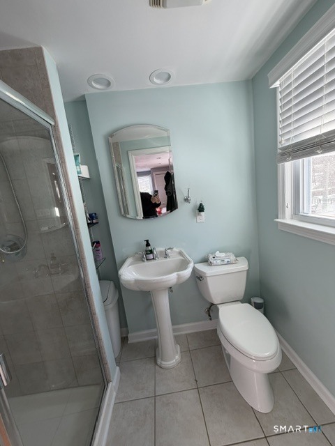 438 Clement Lane Orange, CT 06477 - Photo 8 of 17