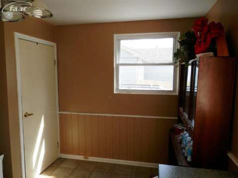 2094 Lambden Road Flint, MI 48532 - Photo 12 of 14 20398140-11.JPG