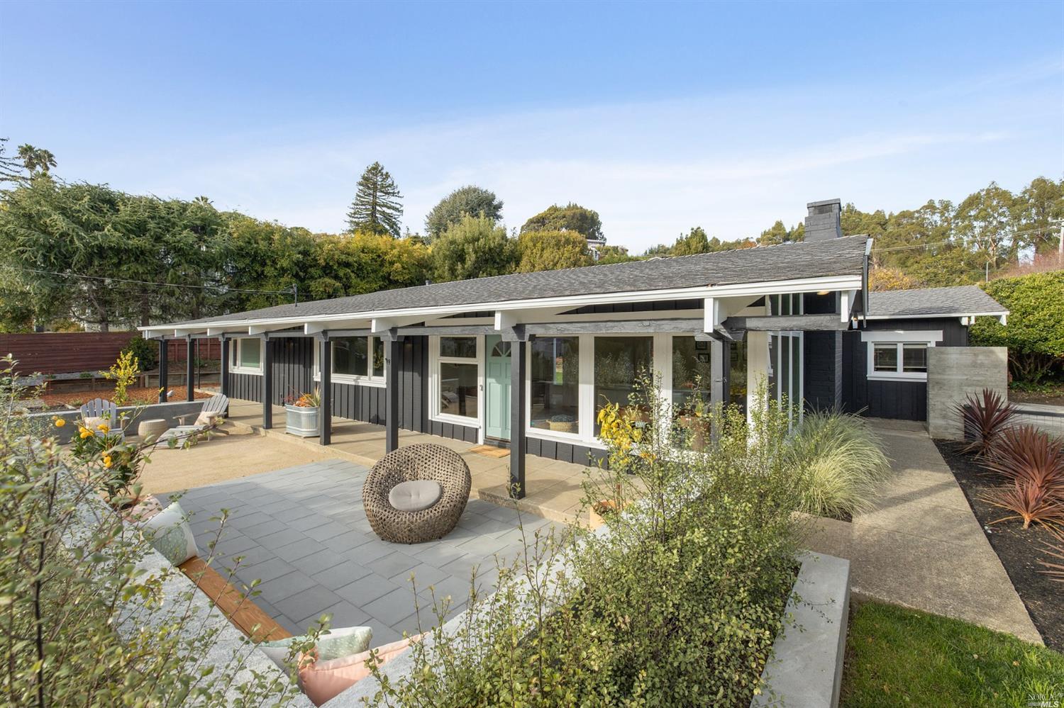 9 Bay Vista Drive Mill Valley, CA 94941 - Photo 4 of 34 a house view with sitting space and garden space