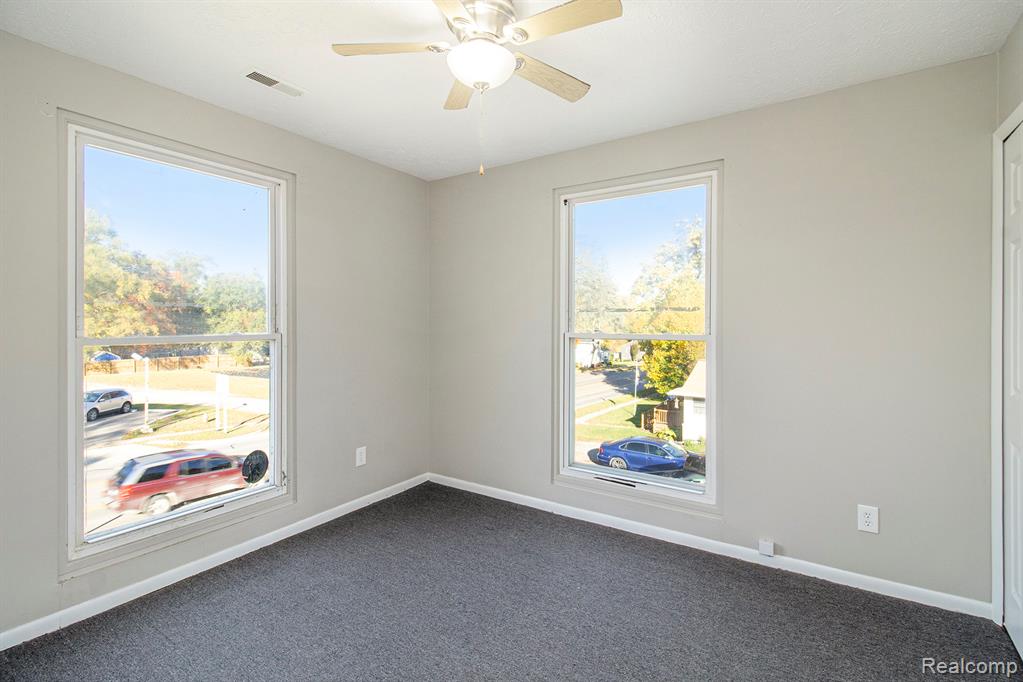 512 East Main Street Pinckney, MI 48169 - Photo 24 of 30