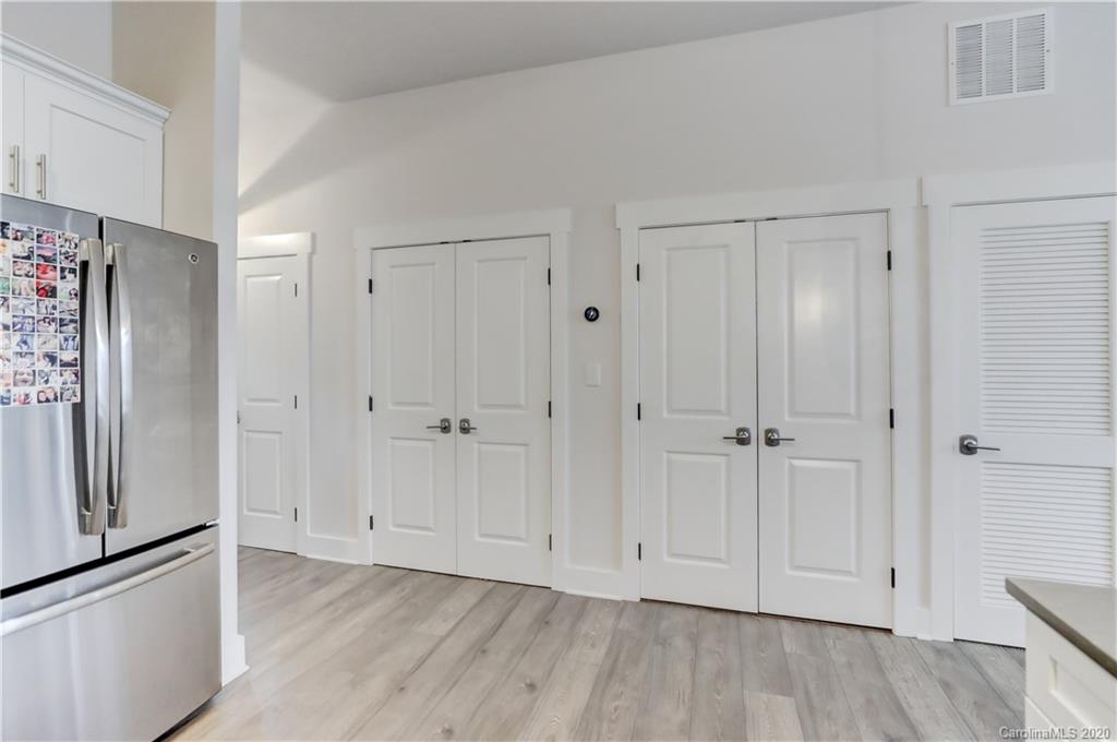 935 McAlway Road, Unit 203 Charlotte, NC 28211 - Photo 14 of 33