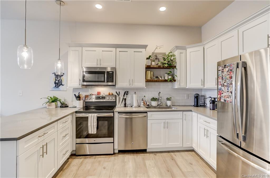 935 McAlway Road, Unit 203 Charlotte, NC 28211 - Photo 5 of 33