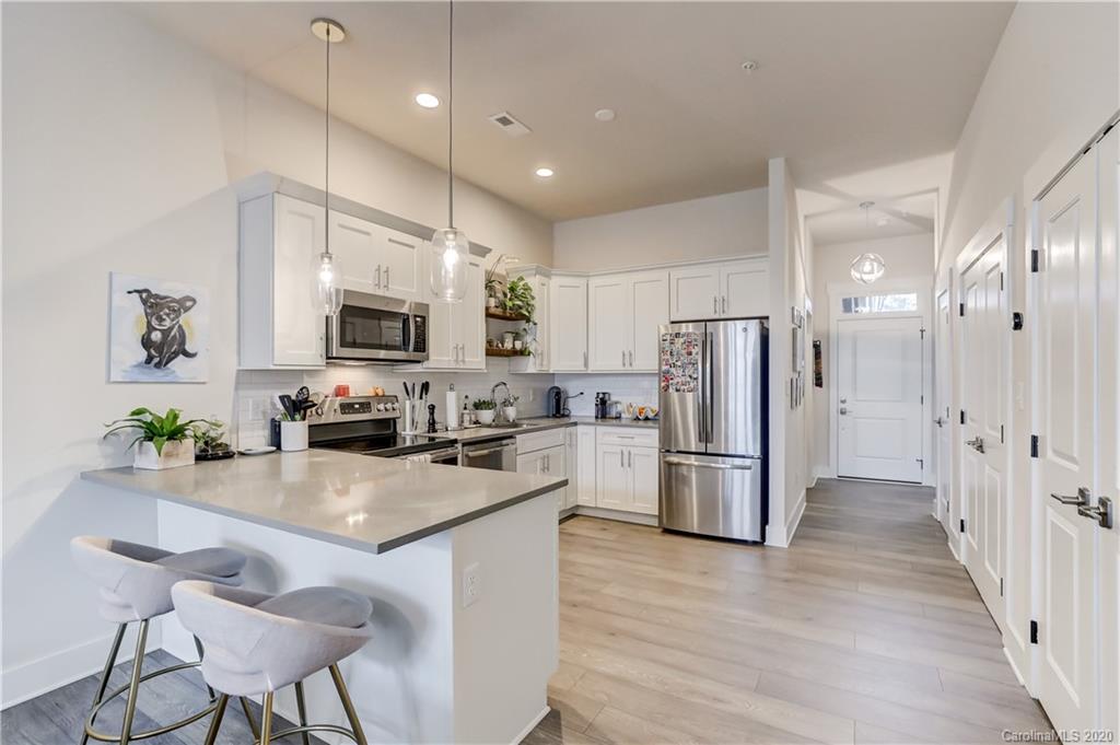 935 McAlway Road, Unit 203 Charlotte, NC 28211 - Photo 6 of 33