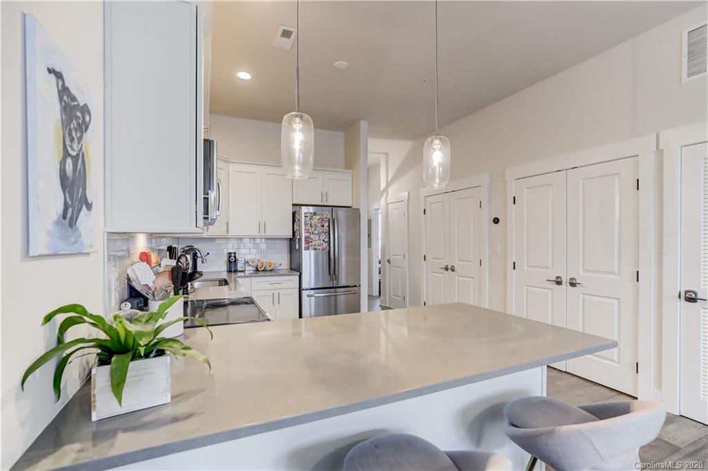 935 McAlway Road, Unit 203 Charlotte, NC 28211 - Photo 7 of 33