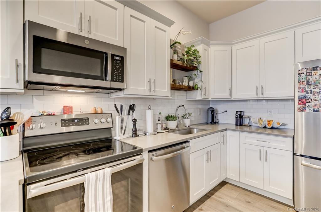 935 McAlway Road, Unit 203 Charlotte, NC 28211 - Photo 9 of 33