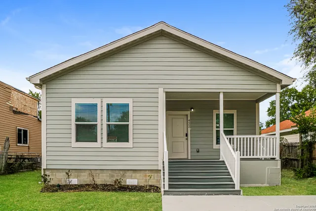 $1,649 | 422 Azucena Street, San Antonio, TX 78237