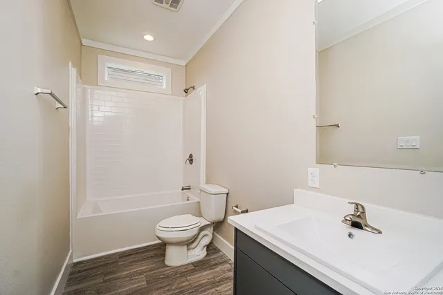 $1,649 | 422 Azucena Street, San Antonio, TX 78237