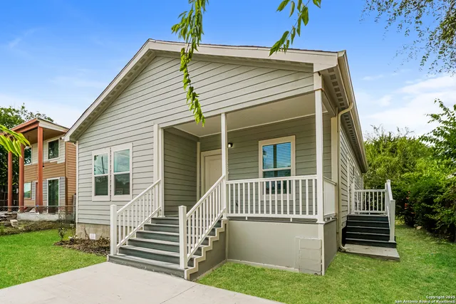 $1,649 | 422 Azucena Street, San Antonio, TX 78237